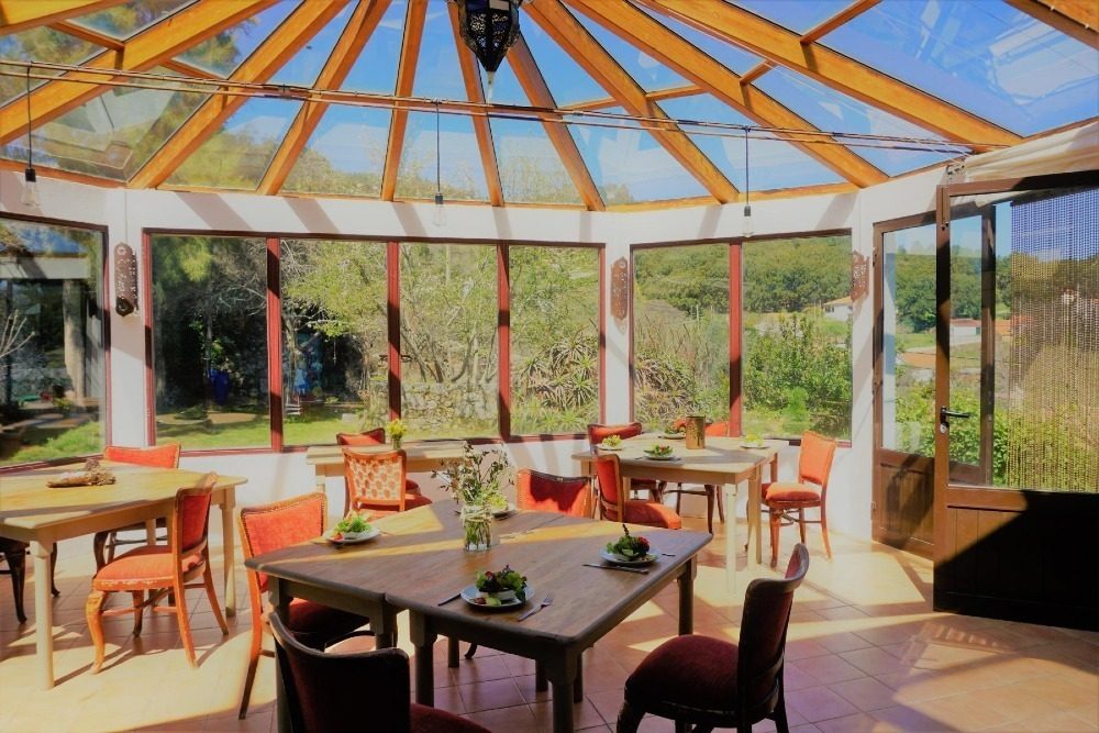 Der Wintergarten für das Frühstück