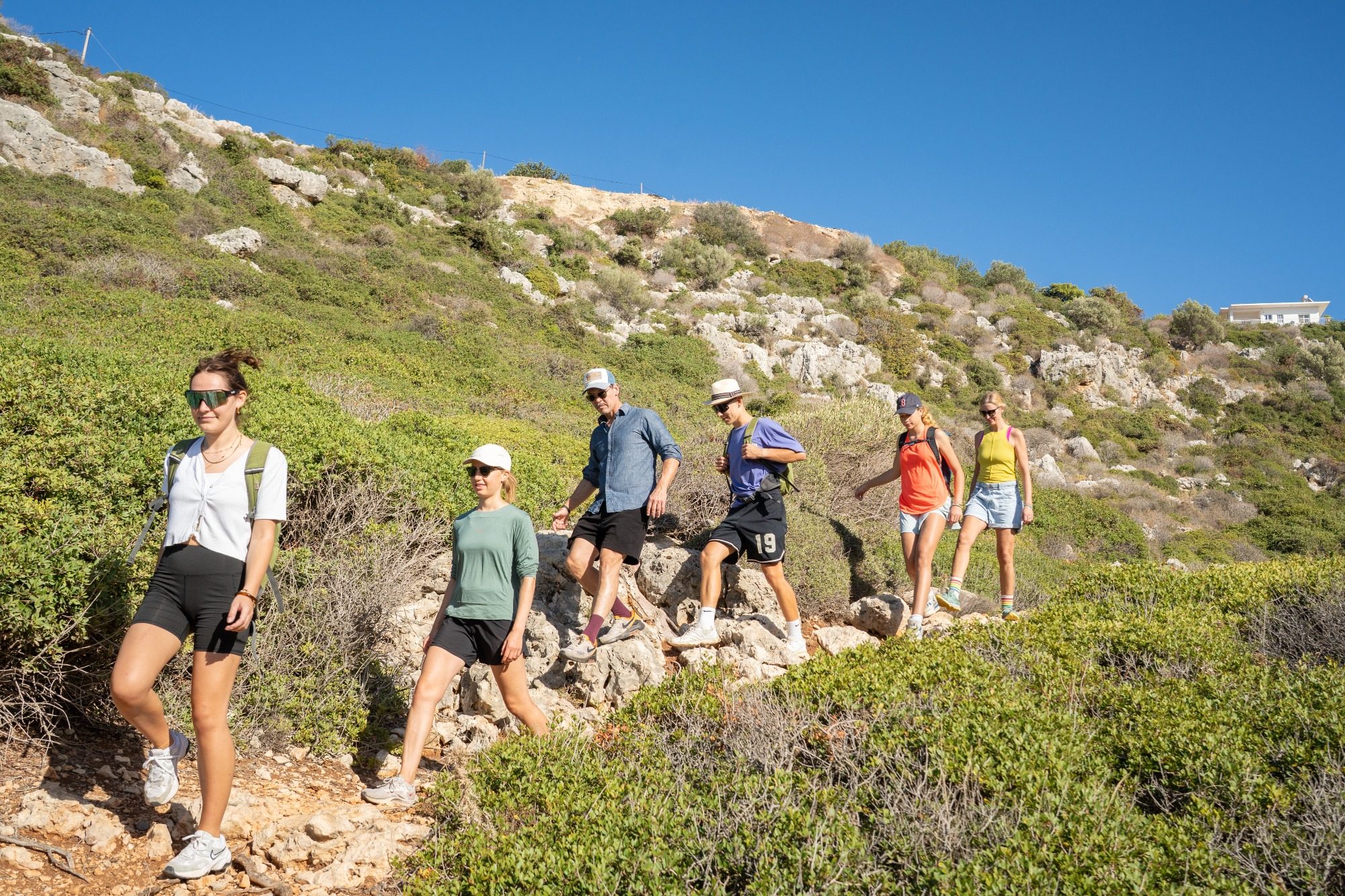 Gäste an der Küste auf Kreta bei einer Pause