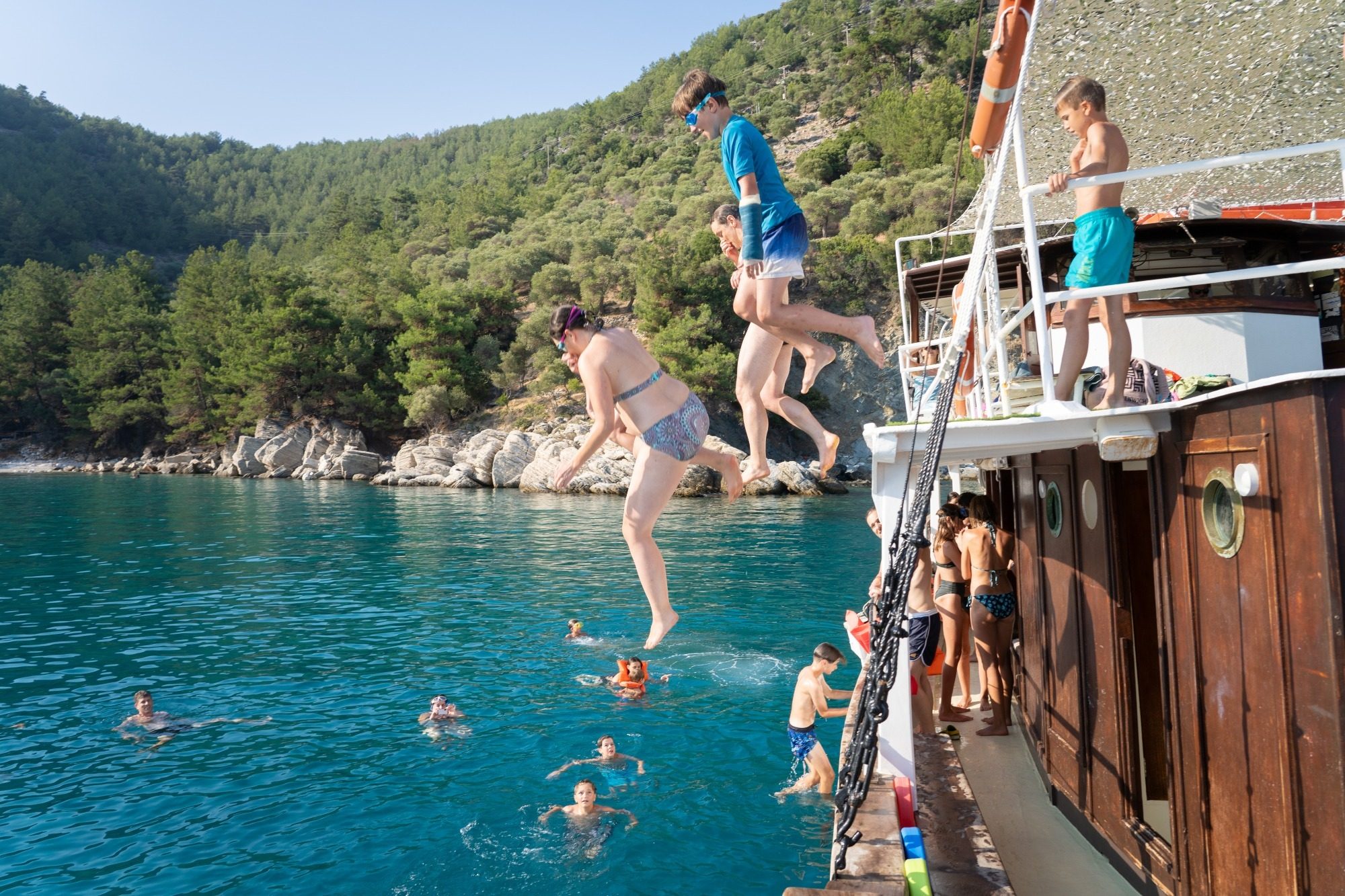 Badestopp bei der Kaiki Bootstour