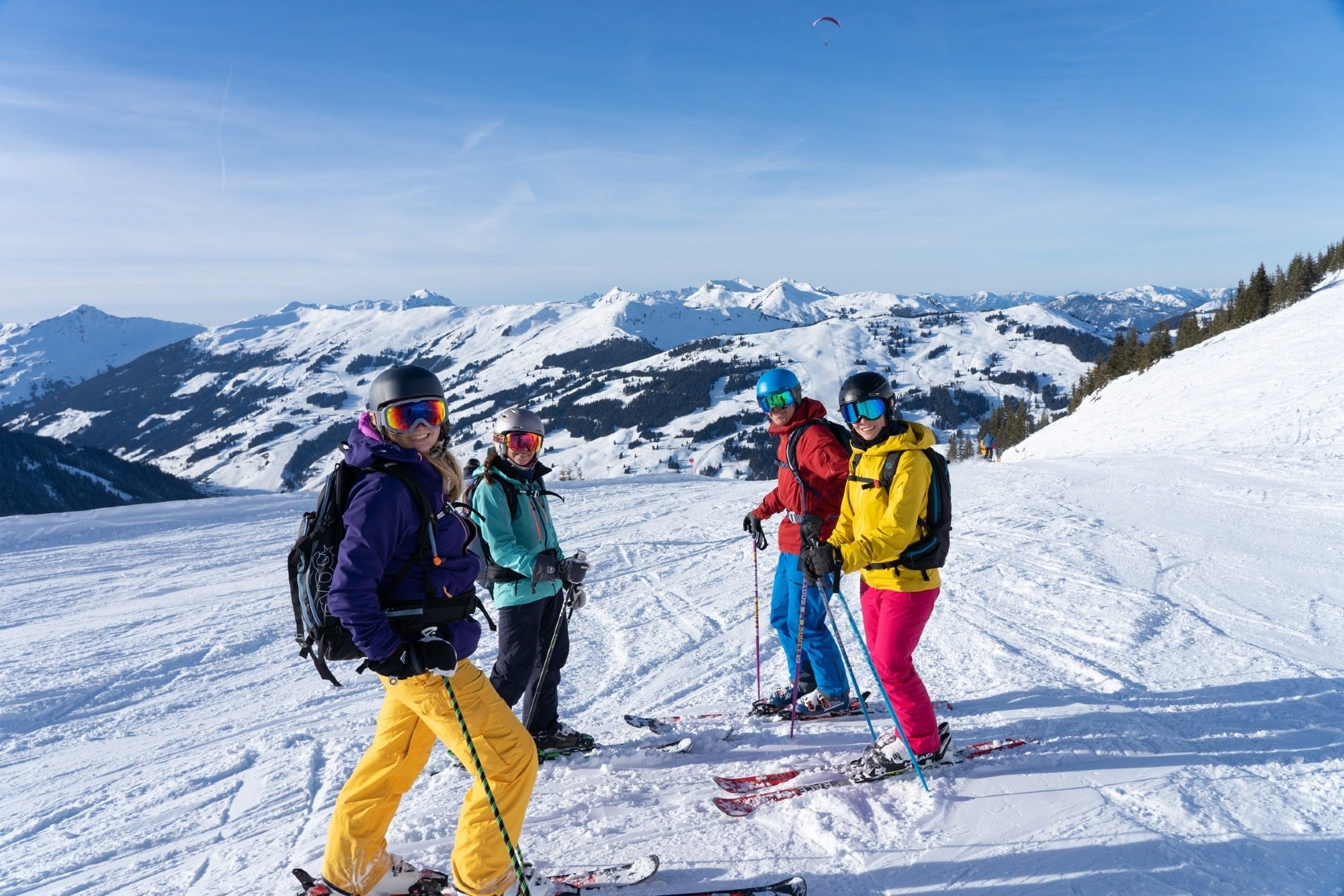 Skigruppe auf der Piste