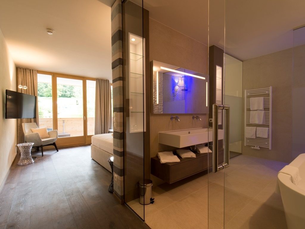 Badezimmerbeispiel Suite