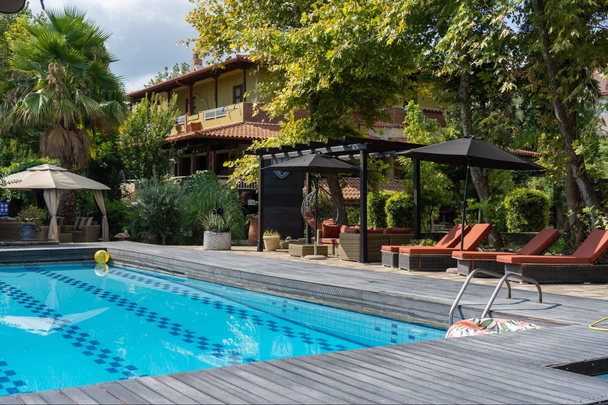 Pool im Single Sportclub Poseidon View