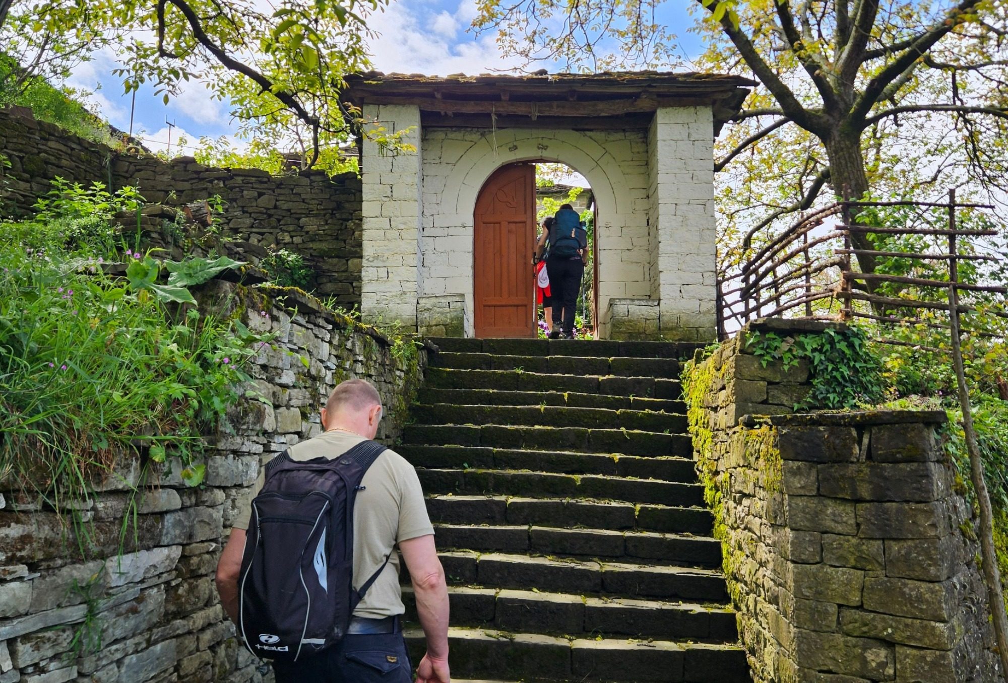 Aussicht auf Tor im Zagoria Tal