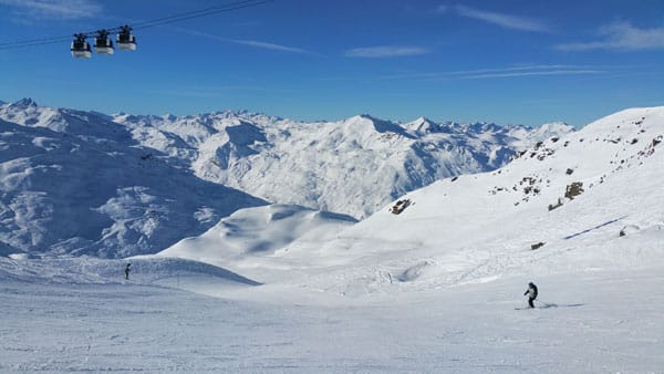 Skifahren im Gebiet von Val Thorens (Chardons)