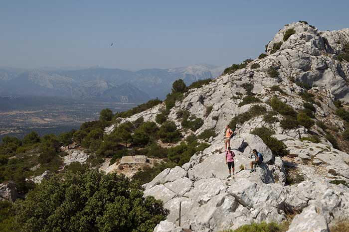 Das Team testet die ersten Wanderungen durch das Supramonte-Massiv.