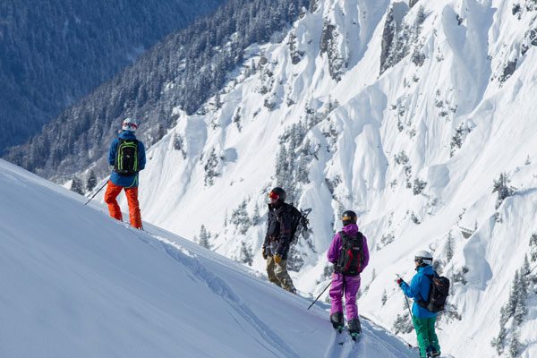 Winter in den Bergen verbringen
