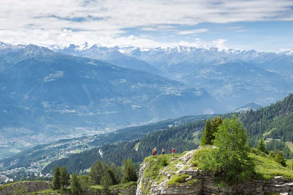 Kleiner Punkt in umwerfender Landschaft