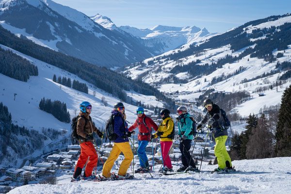 Auch im Winter müssen Singles nicht allein reisen. Besonders viele Singletermine  bieten wir Euch hier in Saalbach Hinterglemm. In vielen anderen Zielen schreiben wir Termine exklusiv für Singles aus.