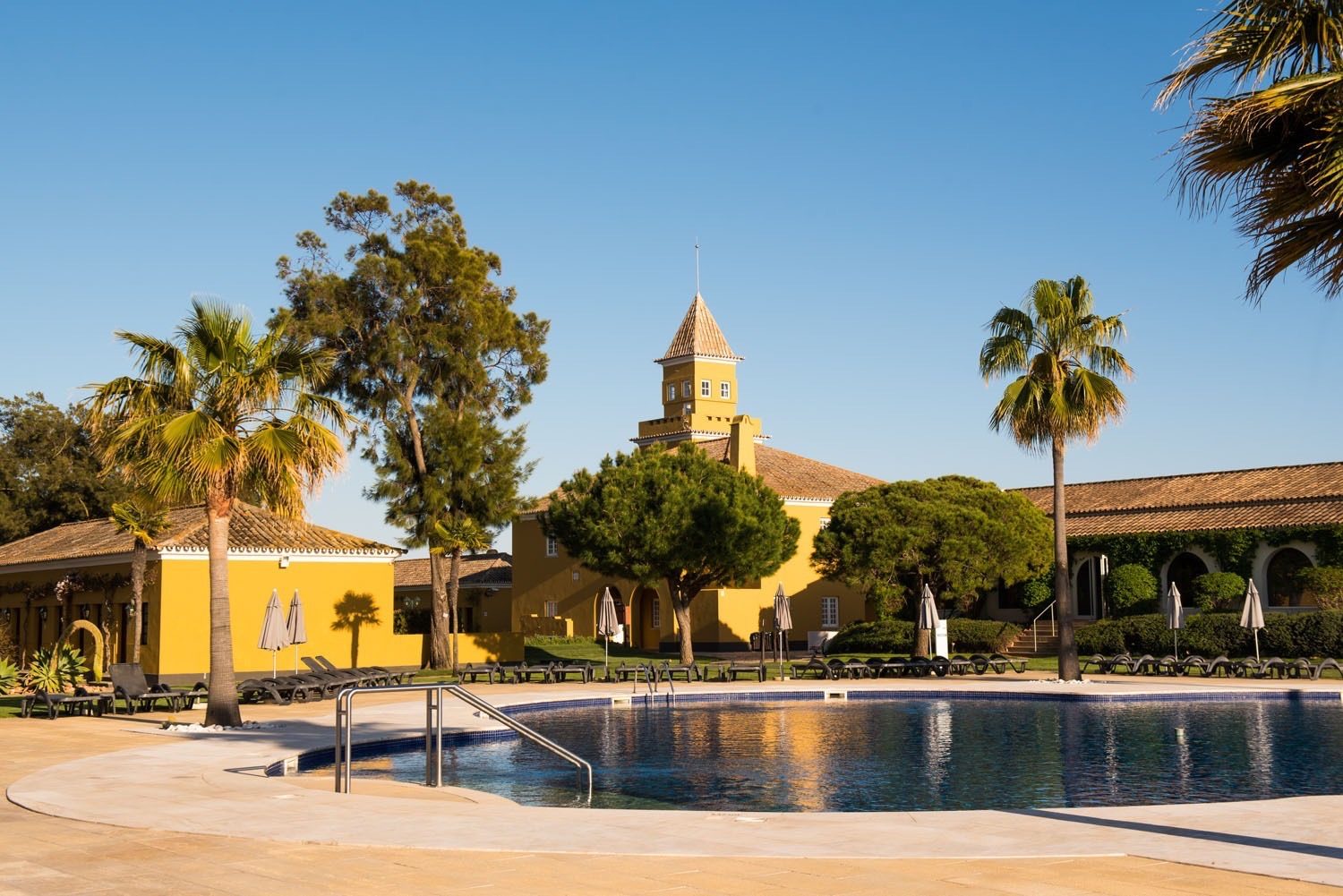 Poollandschaft des Hotels Albacora