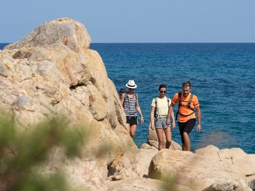 Wanderung an der Küste Sardiniens